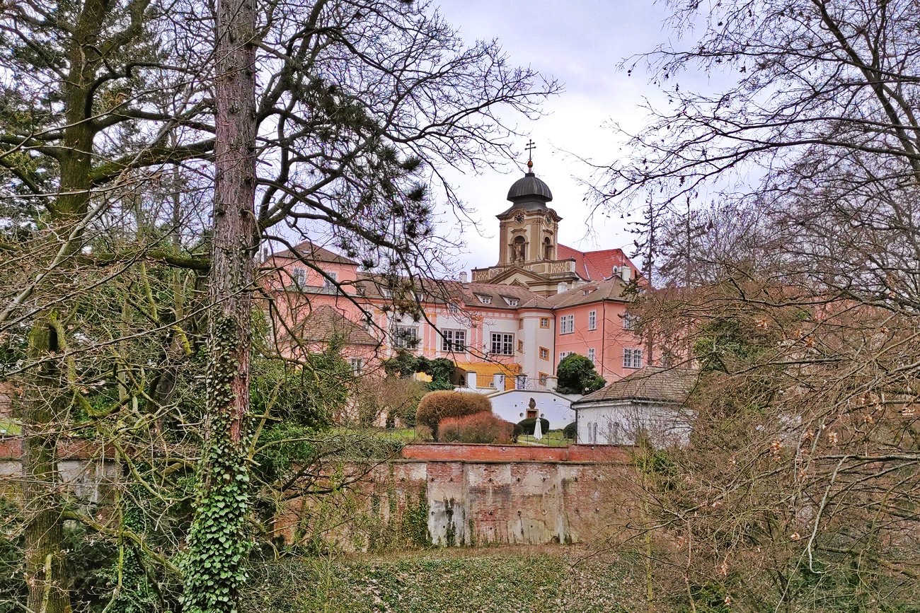 00_UVODNI_FOTO_Praha