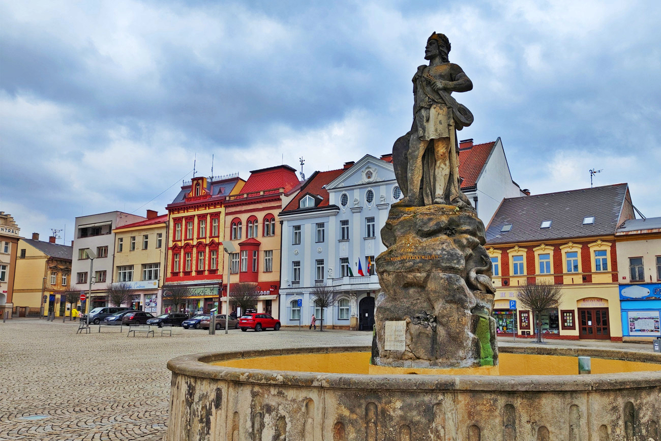 00_UVODNI_Dvur_Kralove_nad_Labem