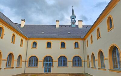 Františkánský klášter Hostinné: poklad ukrytý v podhůří Krkonoš