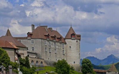 Montreux a Gruyères: cesta mezi jezerem a středověkými hradbami