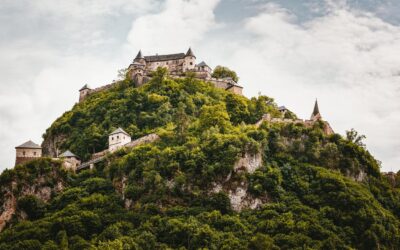 Za poklady Korutan: od hrdých hradů k tichým svatyním